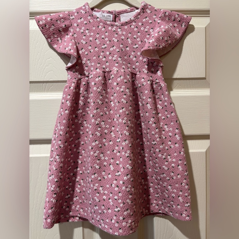 Zara Flutter Sleeves Floral Dress - Picture 1 of 4